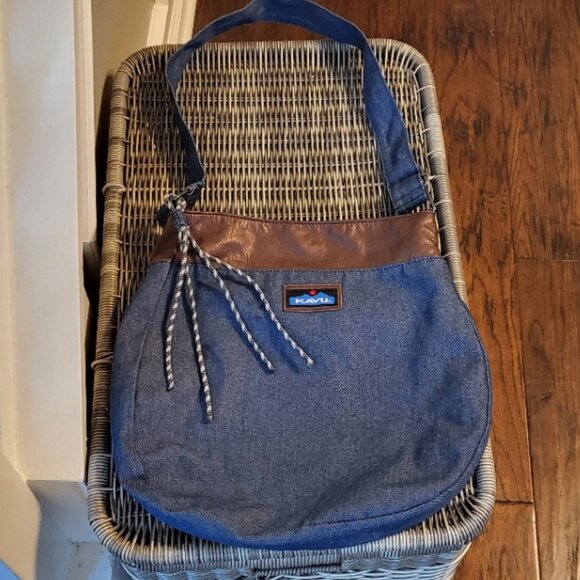 Kavu Shoulder Hobo Bag Blue Denim with Brown Trim - Picture 2 of 11